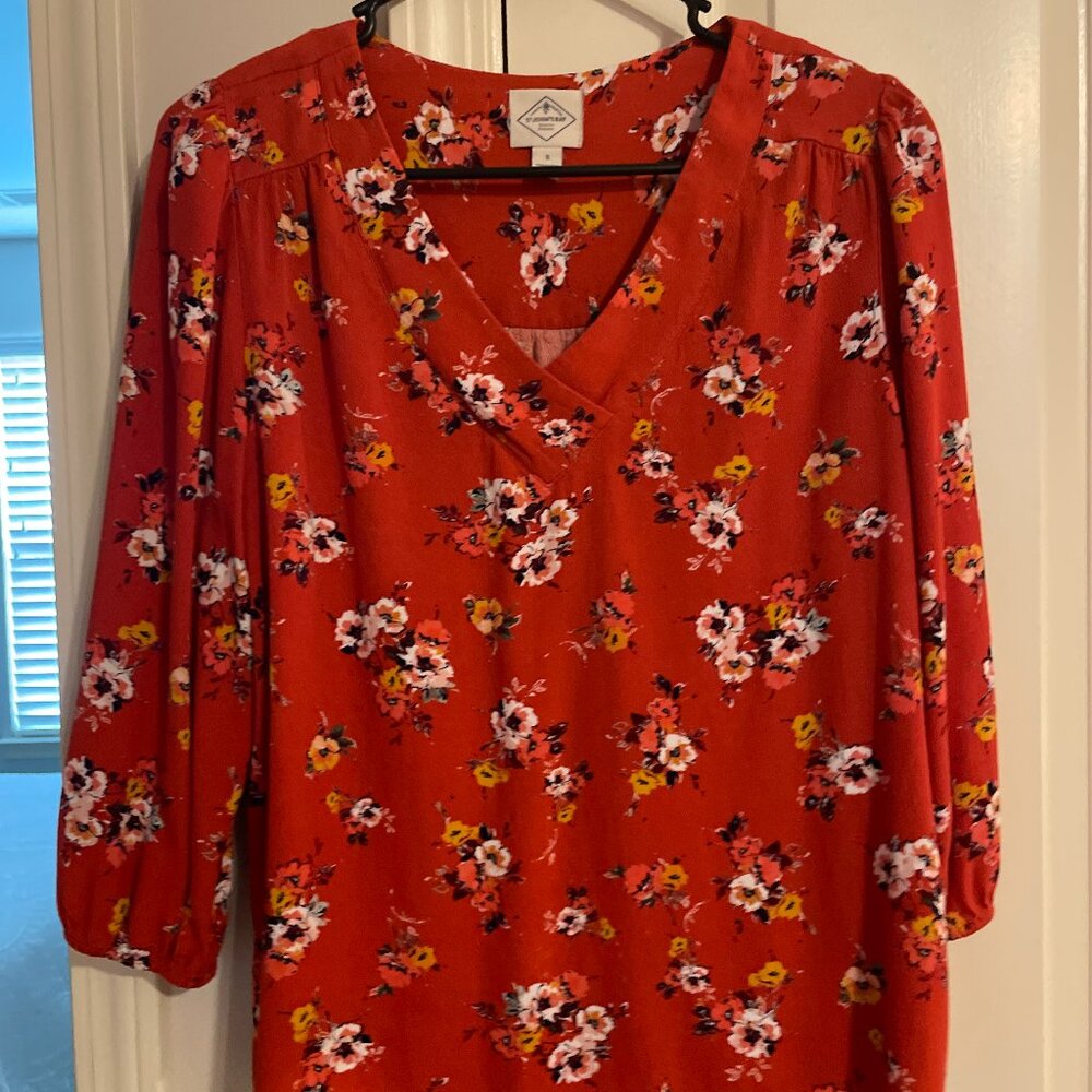 St. John's Bay Womens top